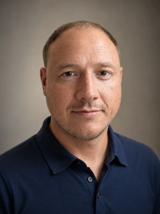David Tracey, Vanla Group